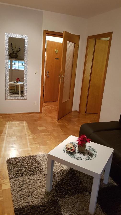 Ferien-& Monteurwohnung Koenen2 Nah Am Westfield Centro أوبيرهاوزين المظهر الخارجي الصورة